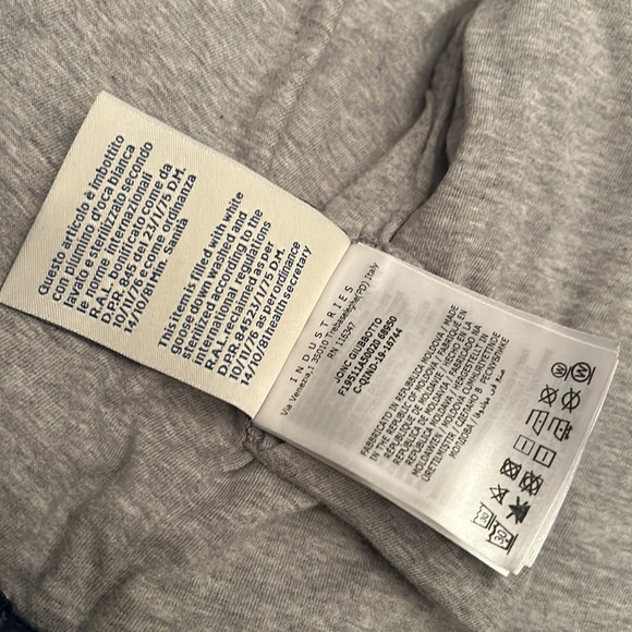 Moncler toddler jacket size 3T - Picture 8 of 14